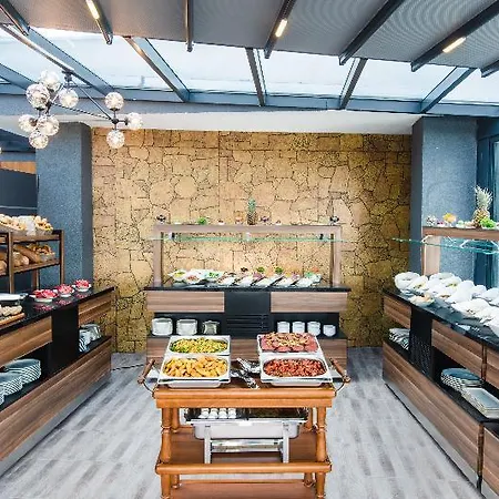 Mayla Golden Horn מלון