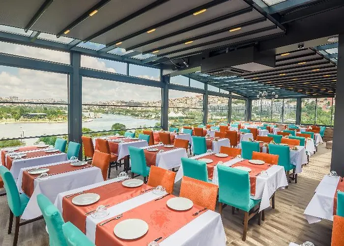 Mayla Golden Horn 4*