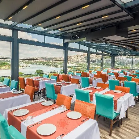 Mayla Golden Horn 4*