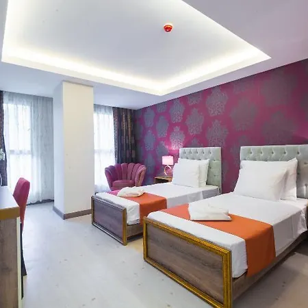 Mayla Golden Horn 4*